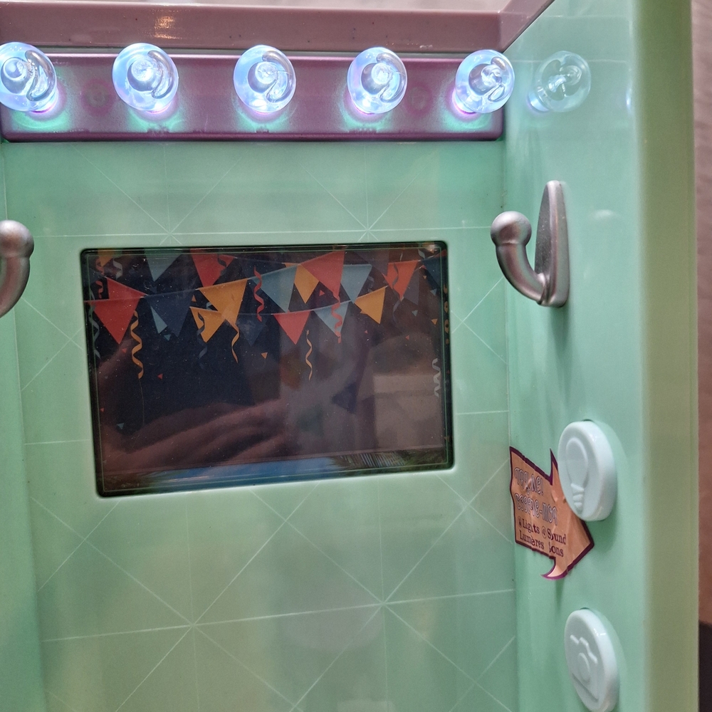 Glitter Girls Photo Booth with Doll - Picture 5 of 10